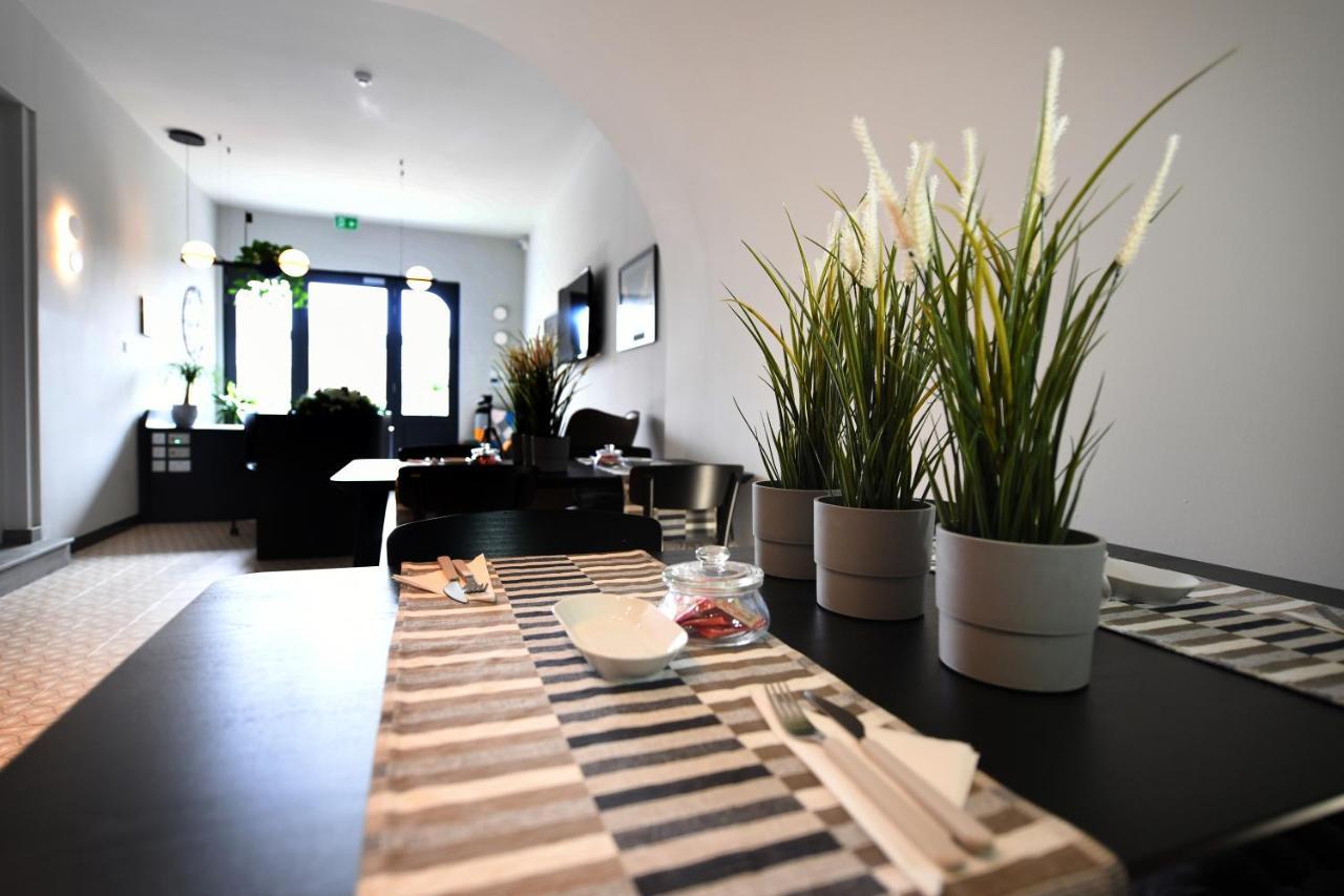 Victoria By Petit Chic Bed & Breakfast Mellieha Exterior photo