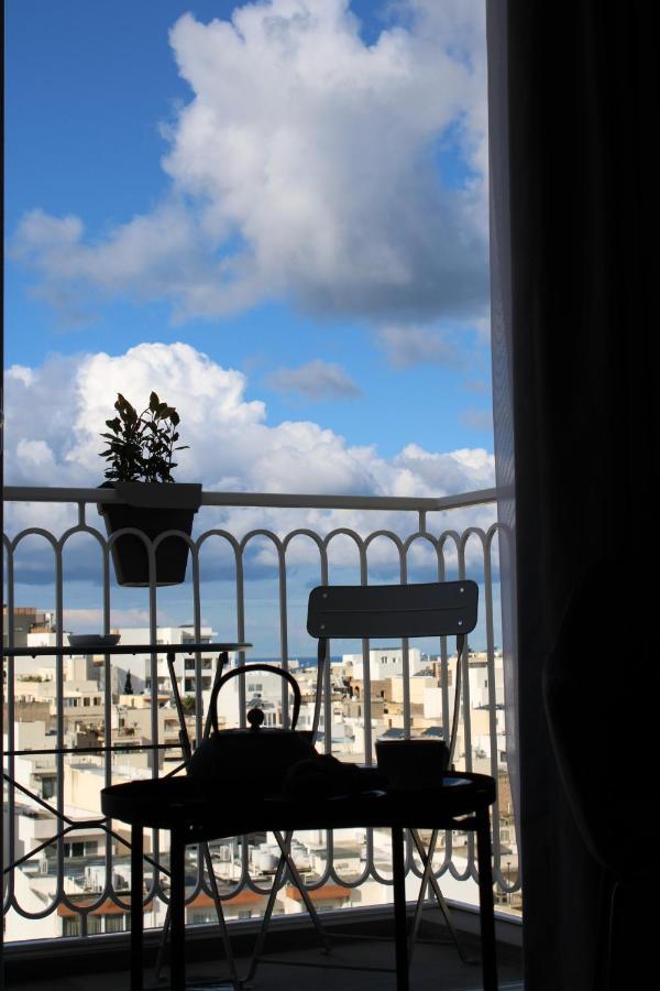 Victoria By Petit Chic Bed & Breakfast Mellieha Exterior photo